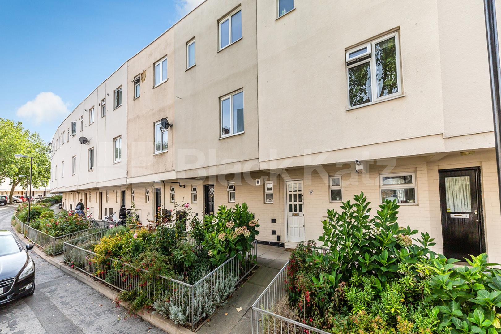 4 bedroom town house with garden close to Tufnell park Station  Penderyn Way, Tufnell park